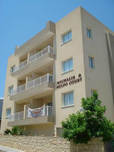 Melpo Court Apartamento Geroskipou Exterior foto